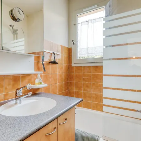 Exceptional View In Saint-clair For 4 People Apartment